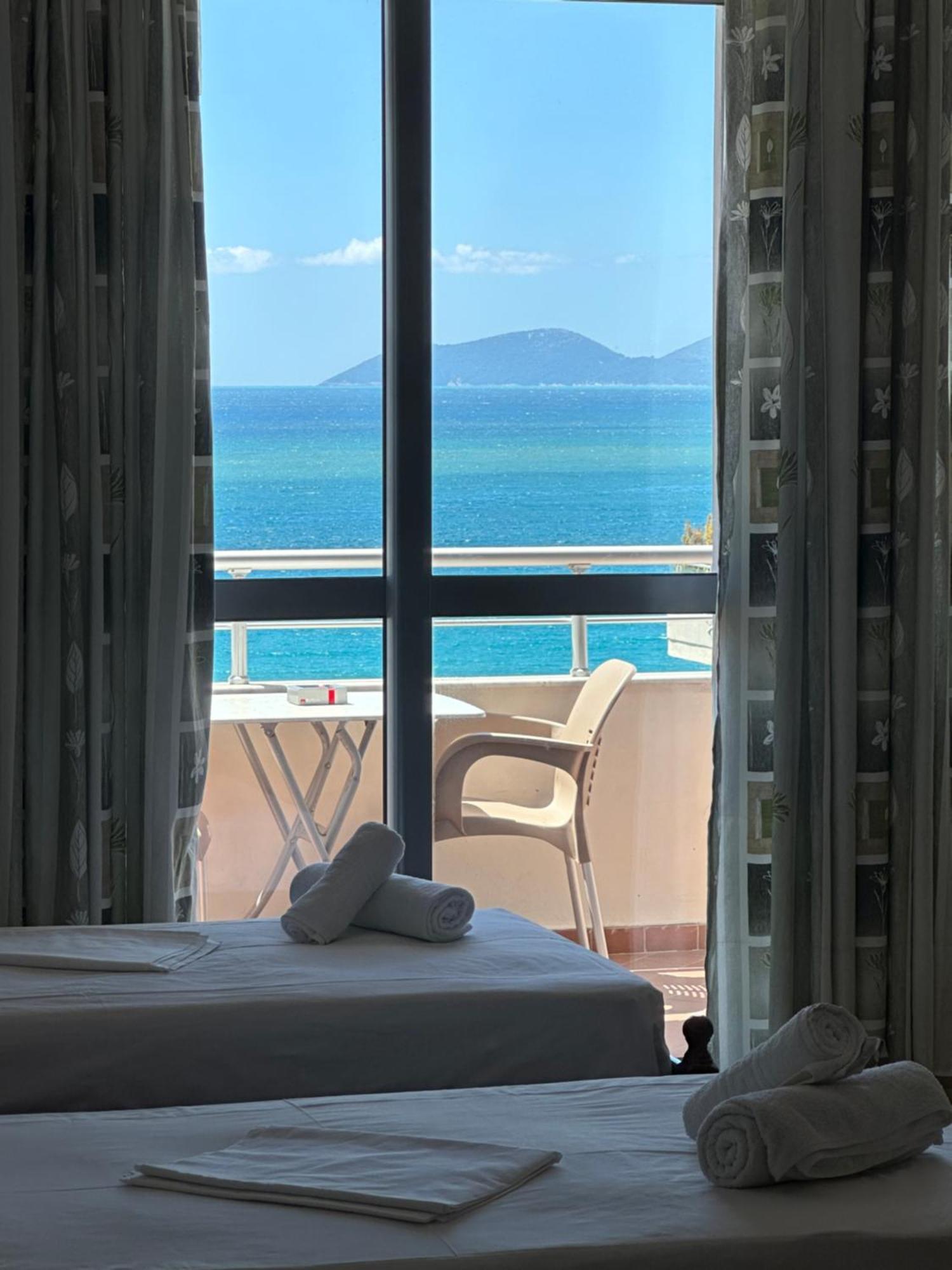 Lucas Apartments Rental Vlorë エクステリア 写真