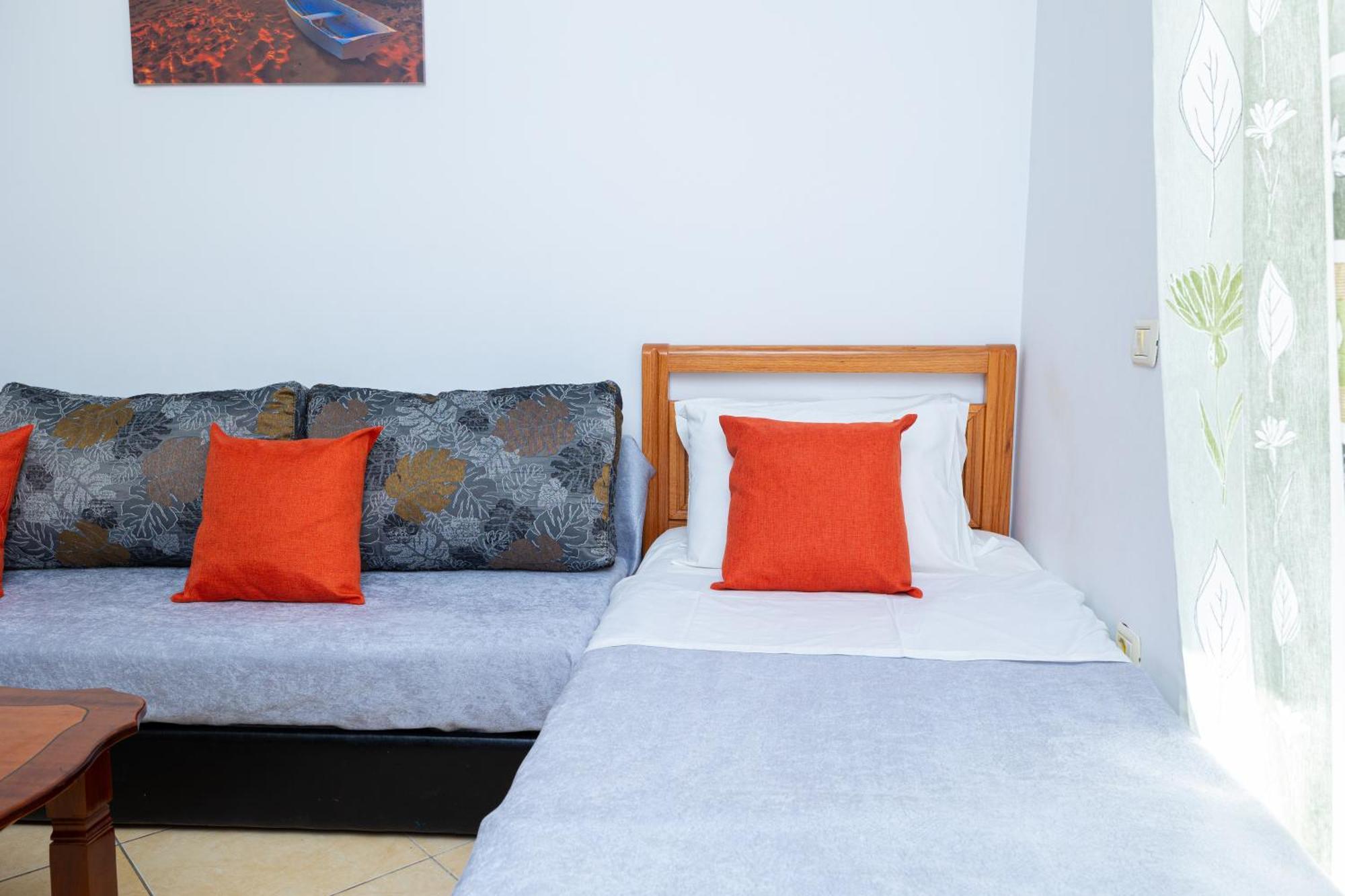 Lucas Apartments Rental Vlorë エクステリア 写真