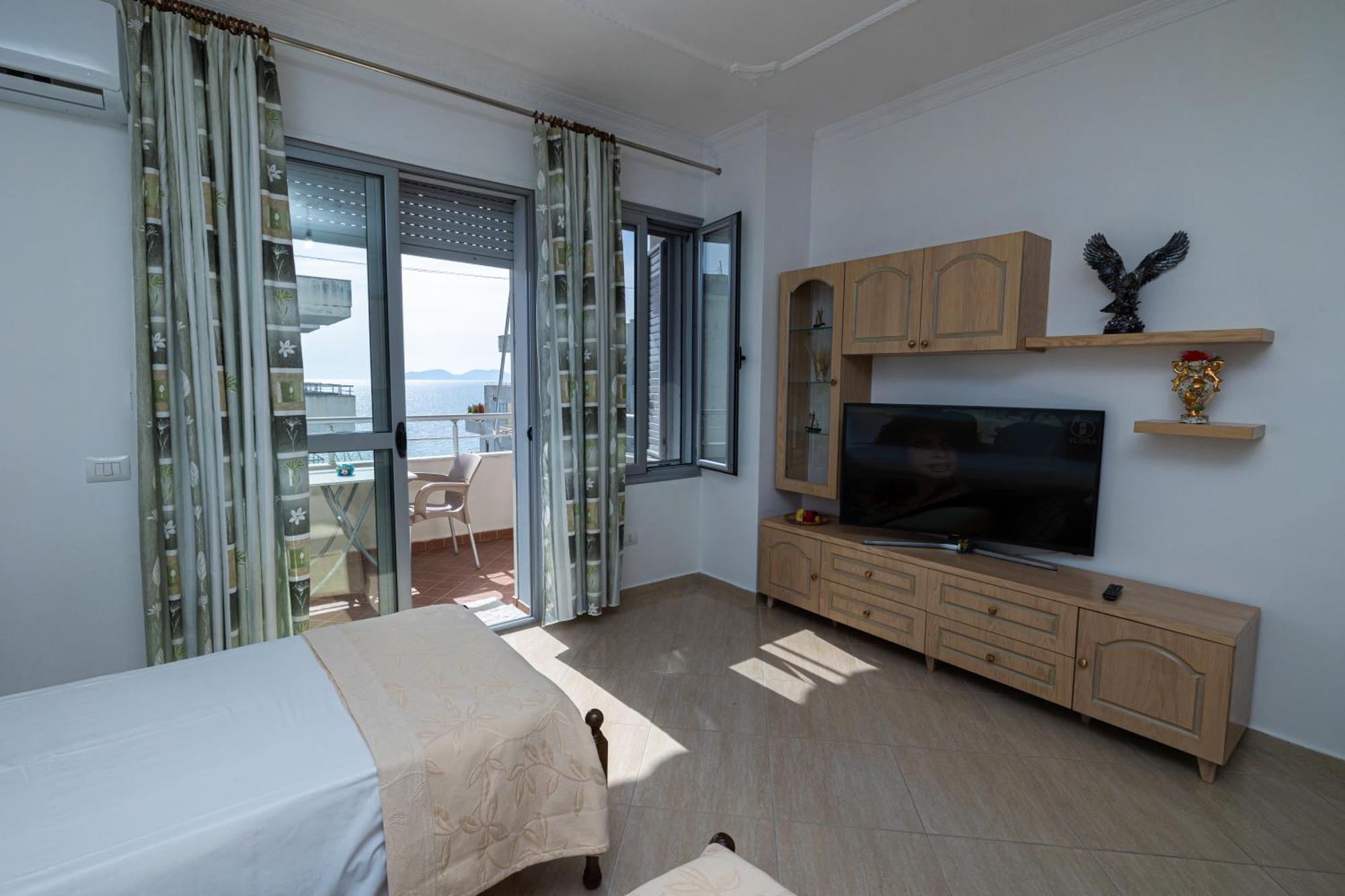 Lucas Apartments Rental Vlorë エクステリア 写真