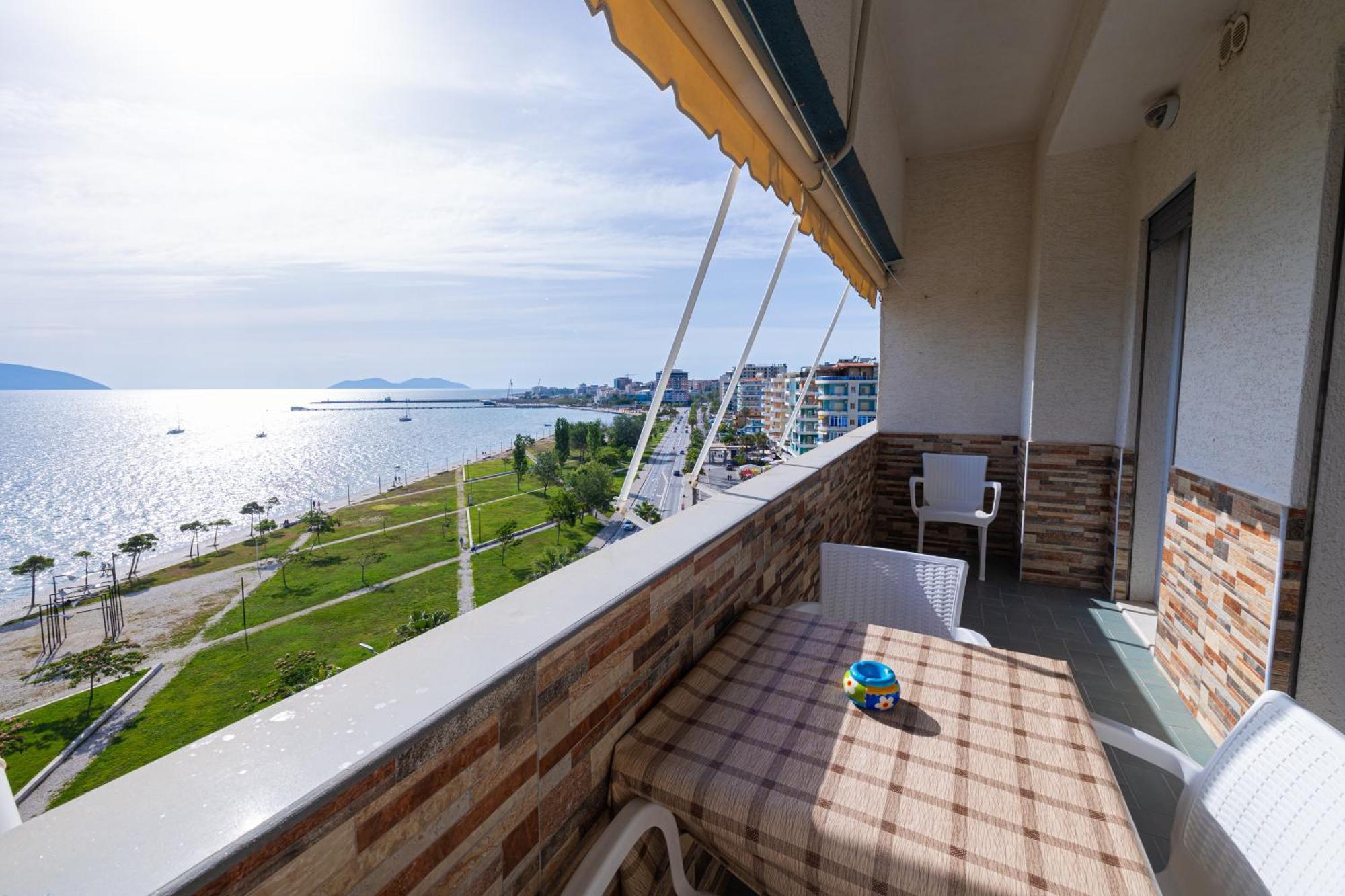 Lucas Apartments Rental Vlorë エクステリア 写真
