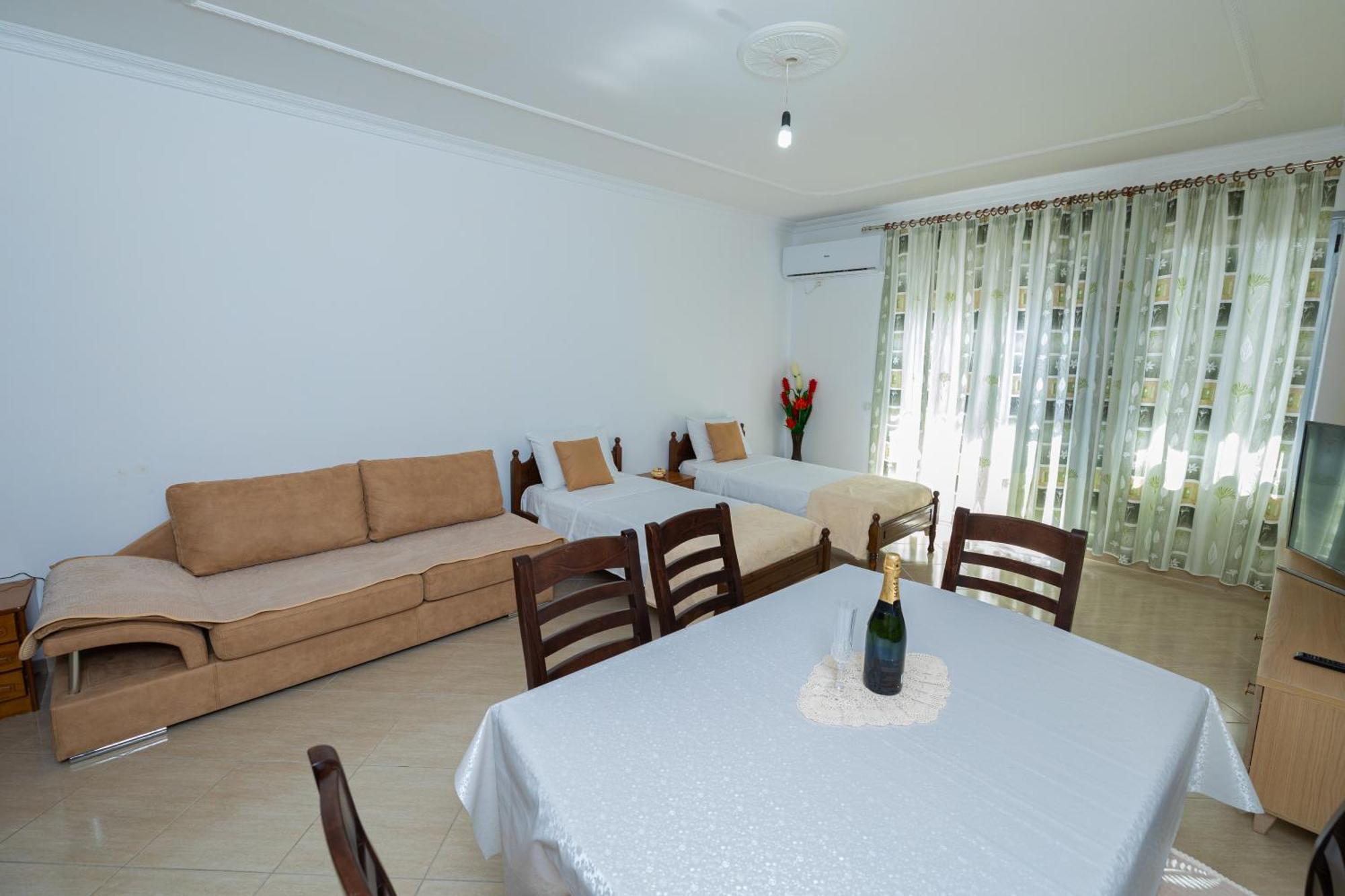 Lucas Apartments Rental Vlorë エクステリア 写真